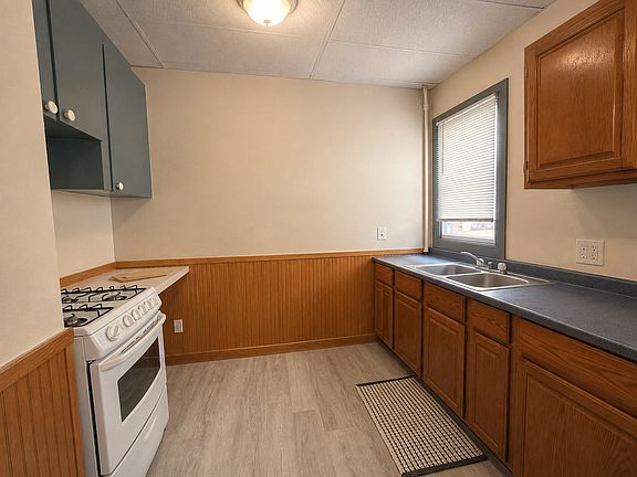 5th image of 52 Reed St #3