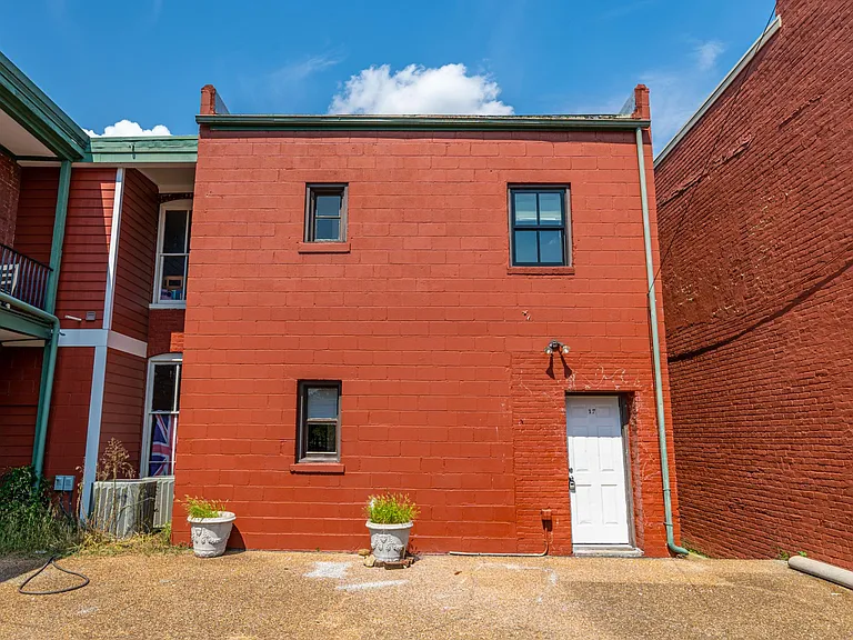 17 E Clay St — Photo 23