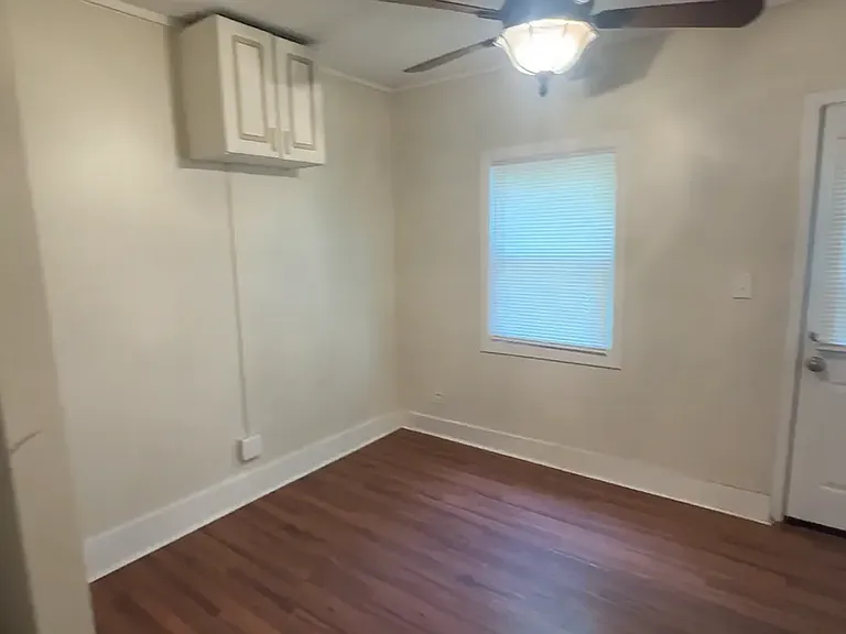 824 Madeline Ln — Photo 8