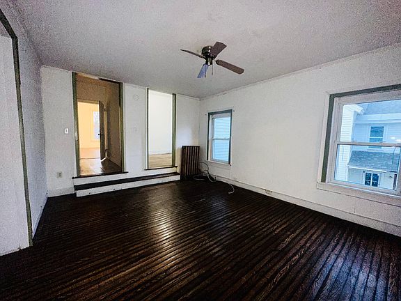 2nd image of 200 Bleecker St APT 3