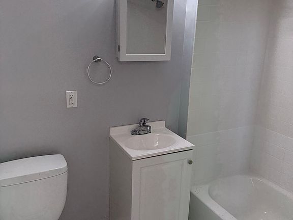 5th image of 1912 S 17th St #109