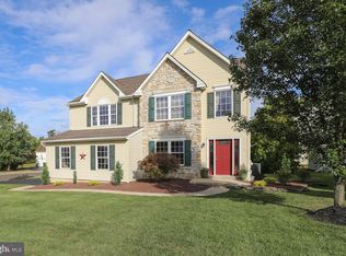 2700 Dillie Cir, Jamison, PA 18929