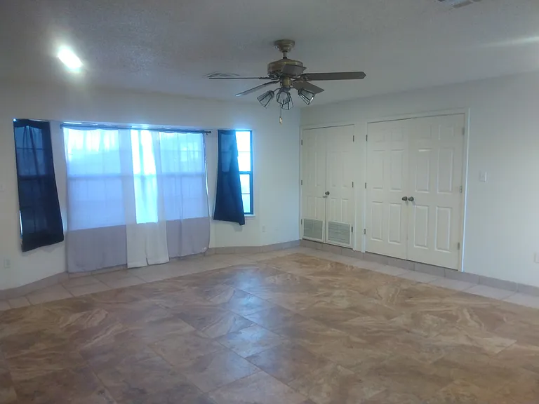 1606 Delano Dr — Photo 7