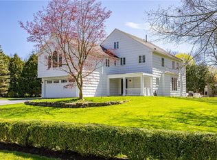 16 Knollwood Dr, Rochester, NY 14618