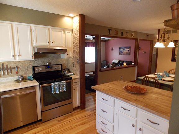 4th image of 6401 Chablis Dr