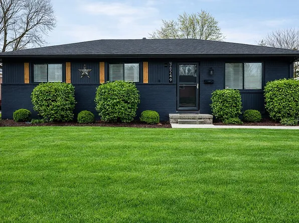38249 N Jean Ct, Westland, MI 48186