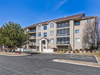 18630 Pine Lake Dr APT 2C, Tinley Park, IL, 60477