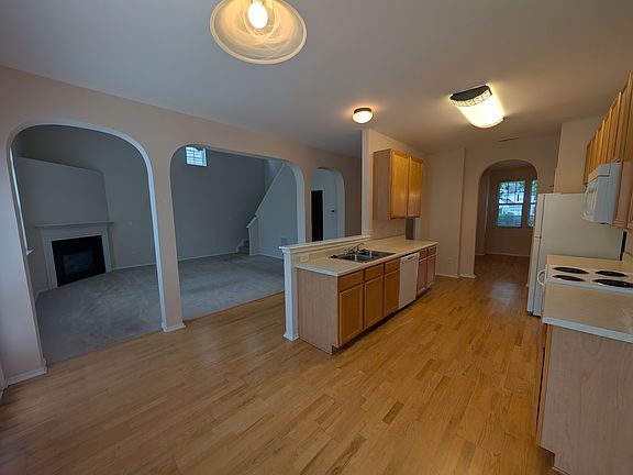 3rd image of 8319 Rubblestone Path
