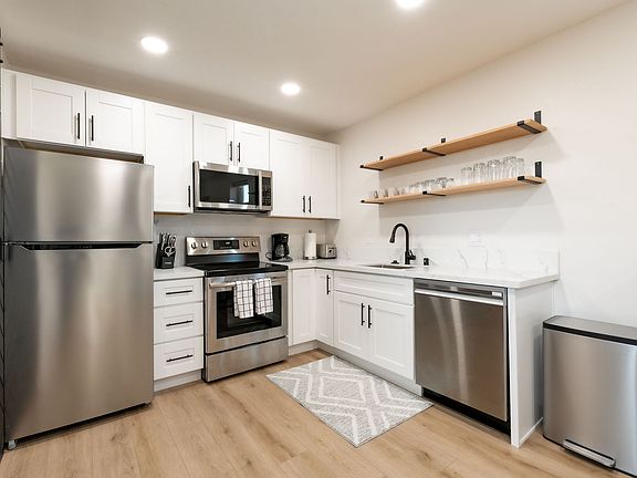 3rd image of 1620 50th St #2