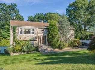 600 Black Oak Ridge Rd, Wayne, NJ 07470