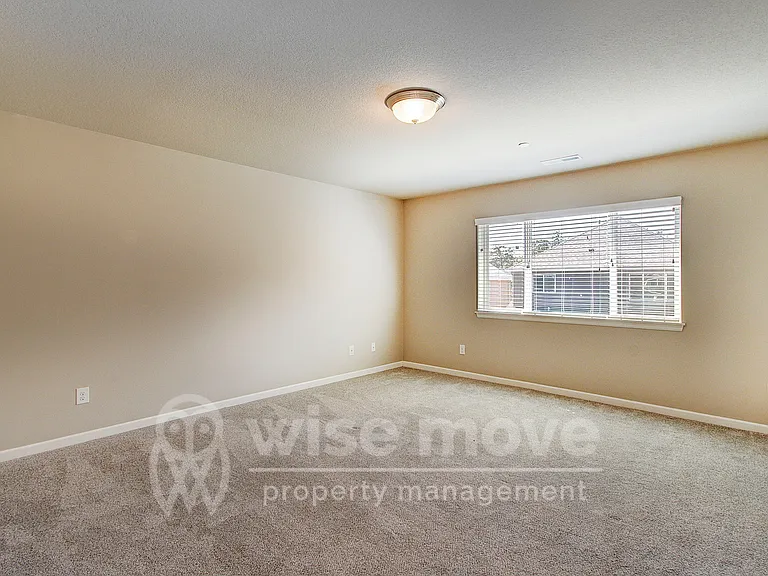 7317 N 93rd Ave — Photo 25