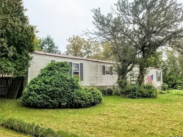 34724 Bubba Ln, Cape Vincent, NY 13618