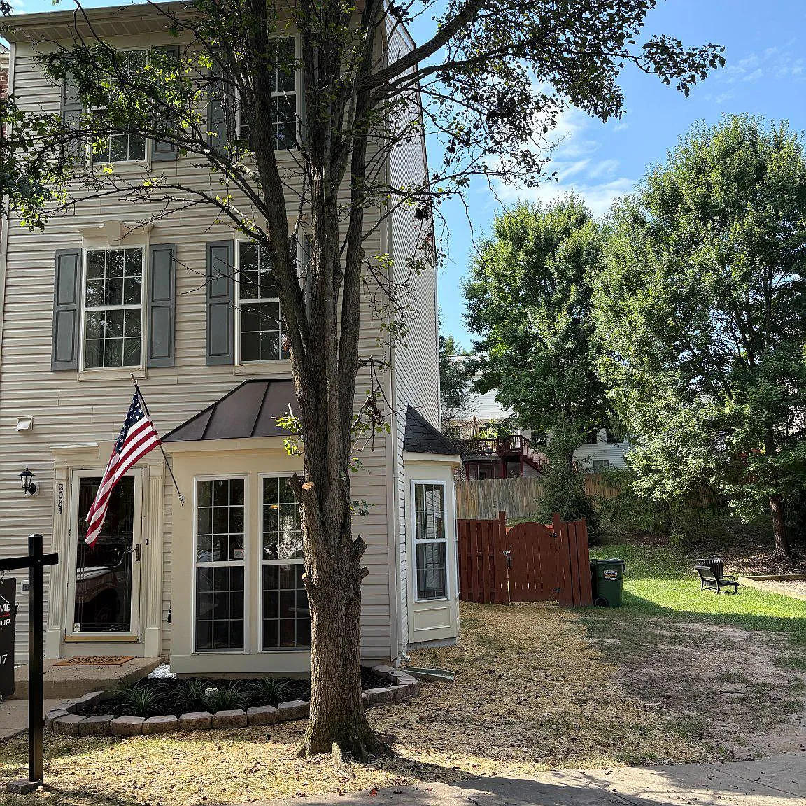 3 bed, 2.5 bath, 1680 sqft, $2,600 — Photo 1