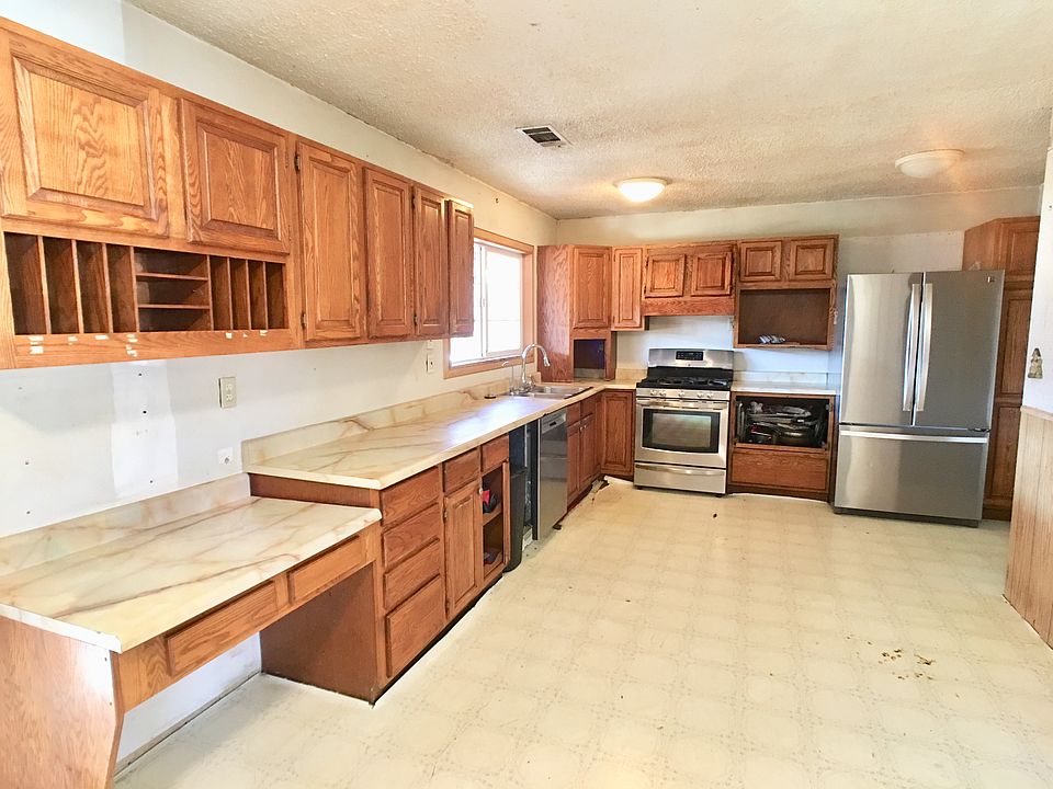 2nd image of 8644 Deervale Rd