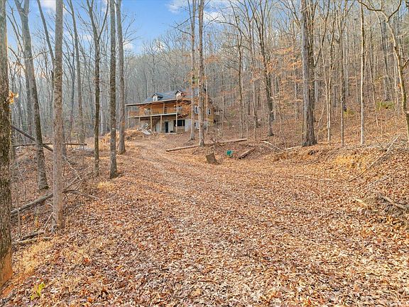 3rd image of 539 Vaughn Dr