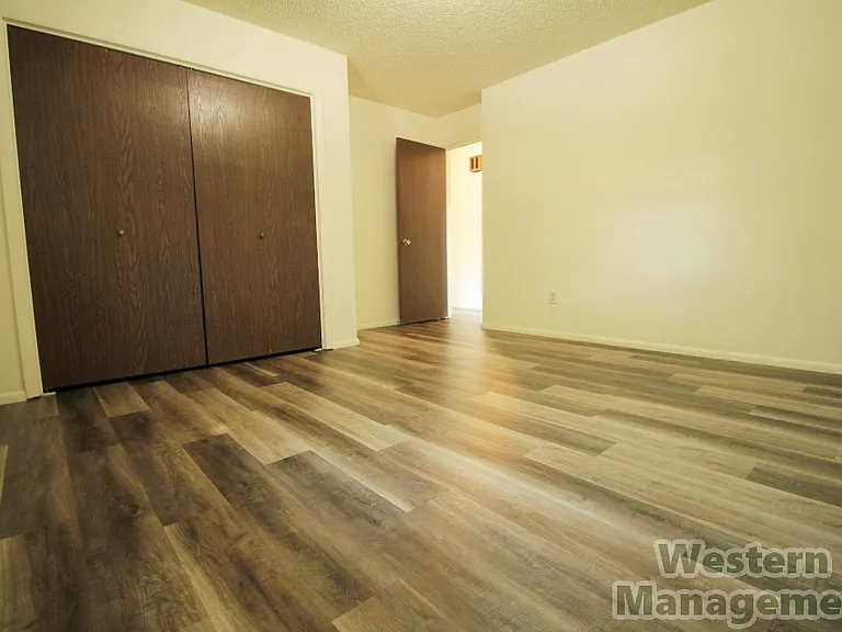 1217 Yellowstone Ave — Photo 7