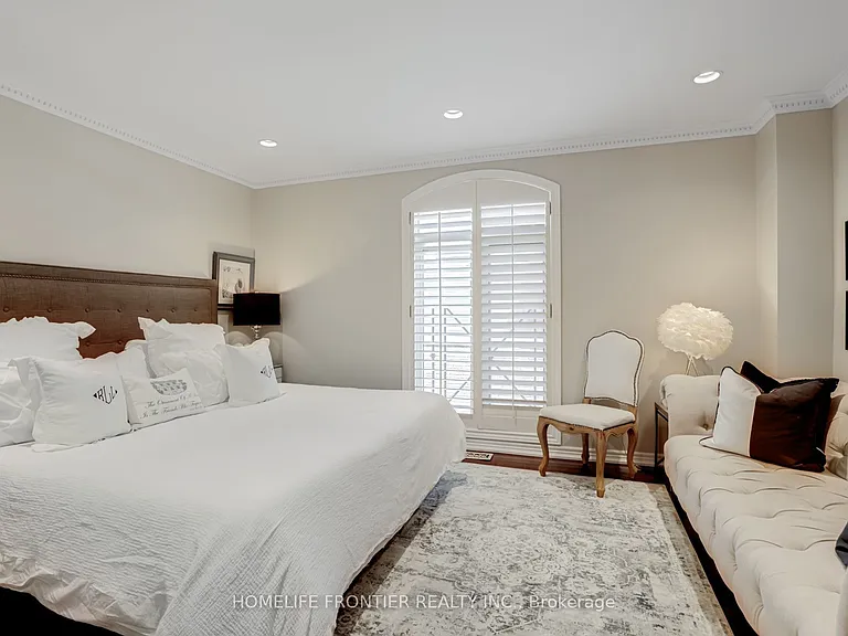 22 Balmoral Ave #4 — Photo 20