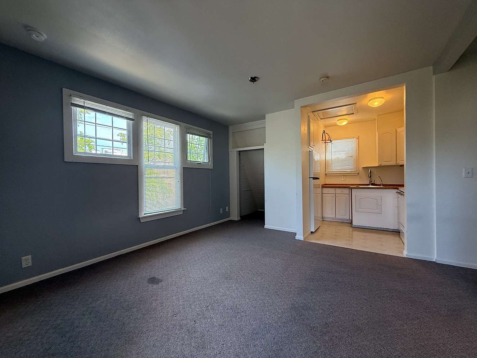 2 bed, 775 sqft, $2,600 — Photo 2