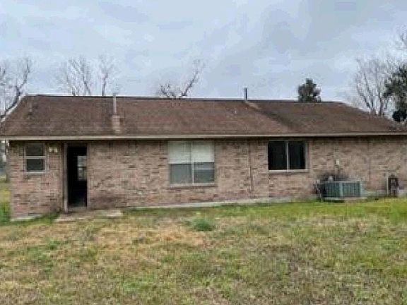 2nd image of 412 Durazno Rd