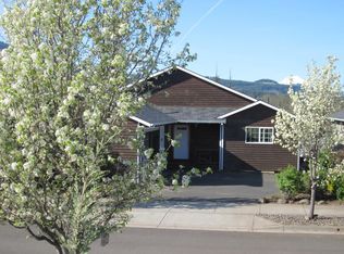 2920 Hazel Ave, Hood River, OR 97031