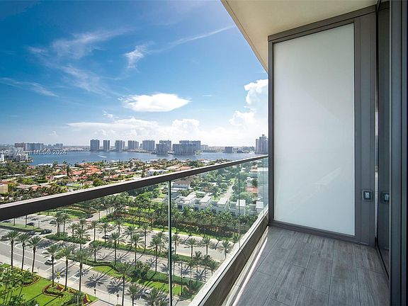 3rd image of 18975 Collins Ave Unit 1404