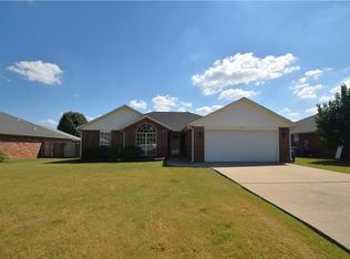 1500 SE 21st St, Bentonville, AR 72712