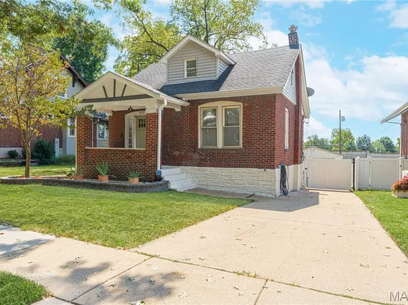 7432 Warner Ave, Saint Louis, MO 63117