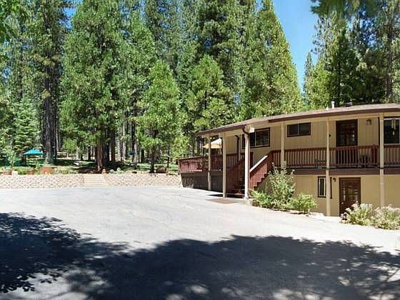 1st image of 1494 Pine Dr