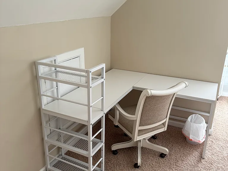 224 Comstock Dr #3 — Photo 3