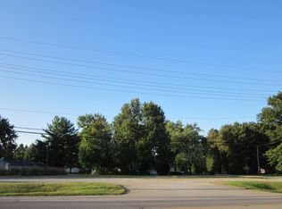 201 W Webb St, Carmi, IL 62821