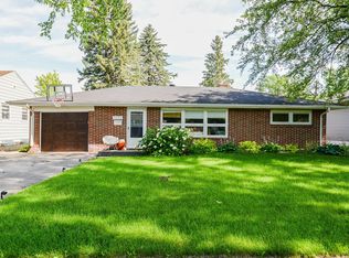 1332 15th Ave S, Moorhead, MN 56560