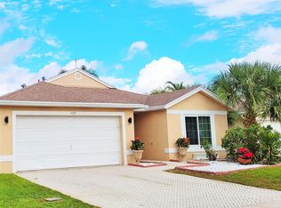 1727 Sawgrass Cir, Greenacres, FL 33413