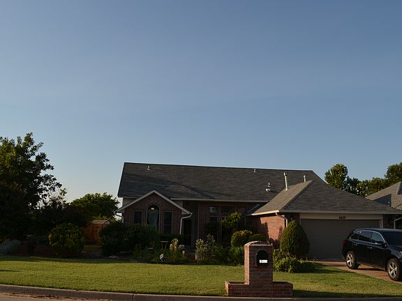2nd image of 6629 NW 124th St