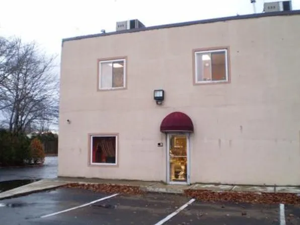 22 Meridian Rd, Edison, NJ 08820