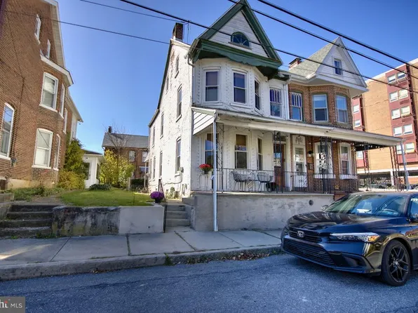 52 N 3rd St, Emmaus, PA 18049