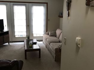 1317 Valley Ln APT D, Lawrence, KS 66044