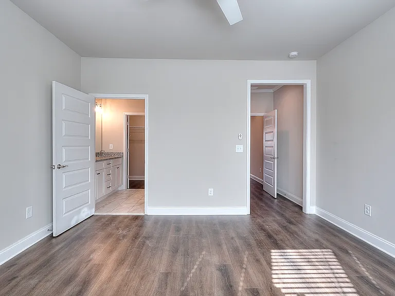 5128 Noble Village Way — Photo 6