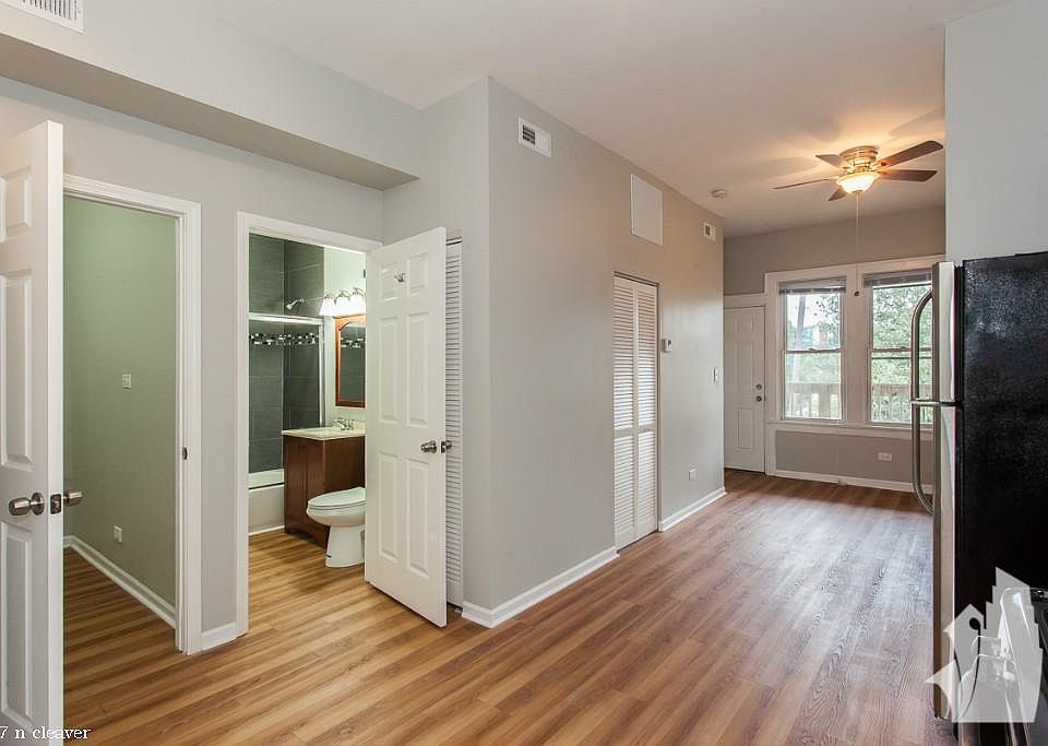 1st image of 1437 N Cleaver St #1316