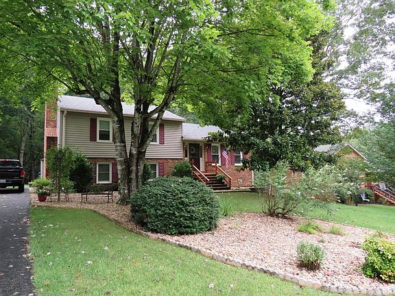 2nd image of 168 Robinson Dr