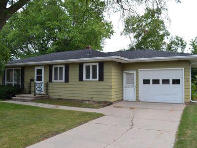 1138 Higgins Ave, Neenah, WI, 54956