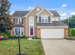 6051 Triple Crown Dr, Medina, OH 44256