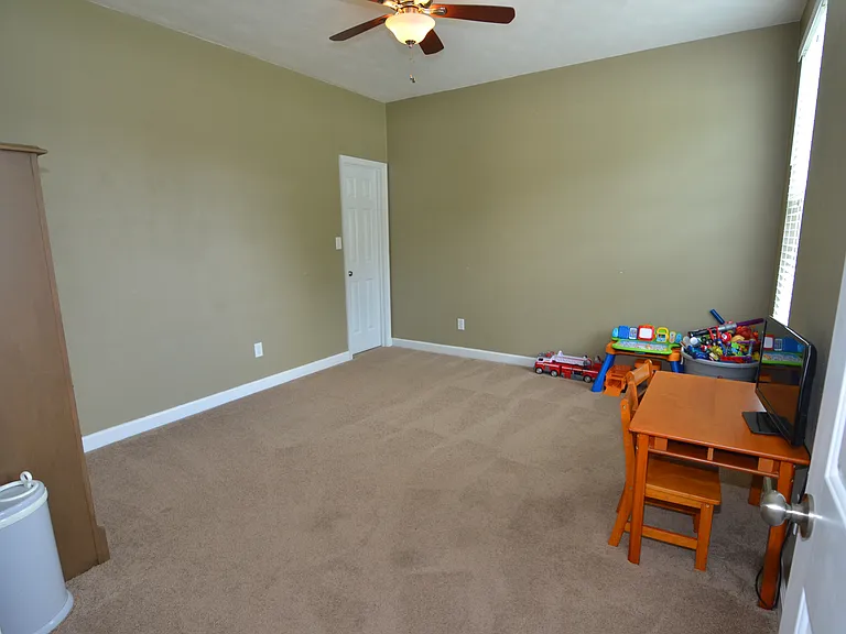 717 Tyler Way — Photo 12