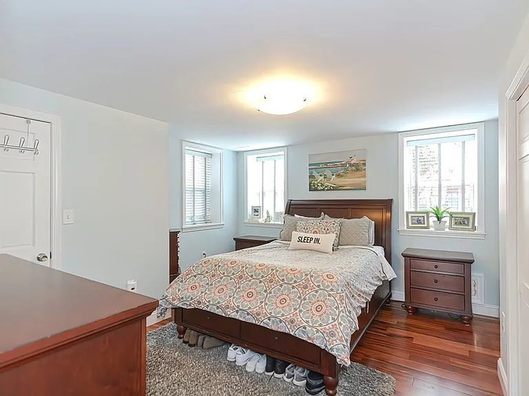 205 Webster St #1 — Photo 11