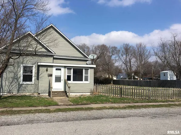 307 E Lindell St, West Frankfort, IL 62896