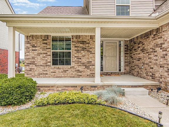 2nd image of 28681 Oakmonte Cir W