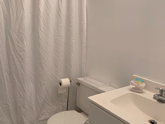 3rd image of 2060 W Hillsboro Blvd #1022