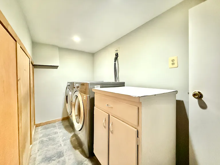 52 Manor St #1 — Photo 46