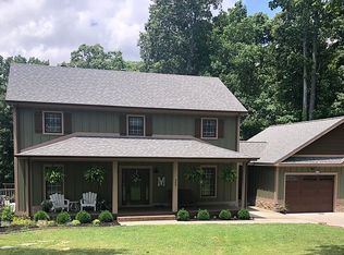 360 Camelot Dr, Cadiz, KY 42211