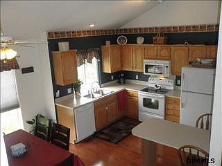 3rd image of 17715 Karen St