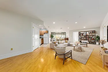 19-19 24th Avenue, #L411